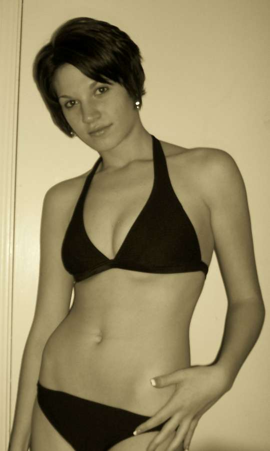 Swimsuit models: photo of American Swimsuit model Kara Lee Kelley from , USA