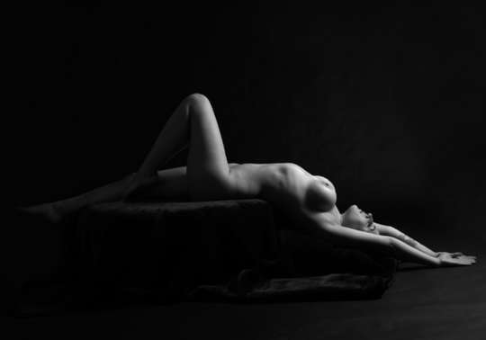 Artistic Nude Figure models: photo of Australian Artistic Nude Figure model Izobella from , Australia