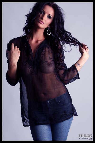 Topless models: photo of Australian Topless model Sarane Smith from , Australia