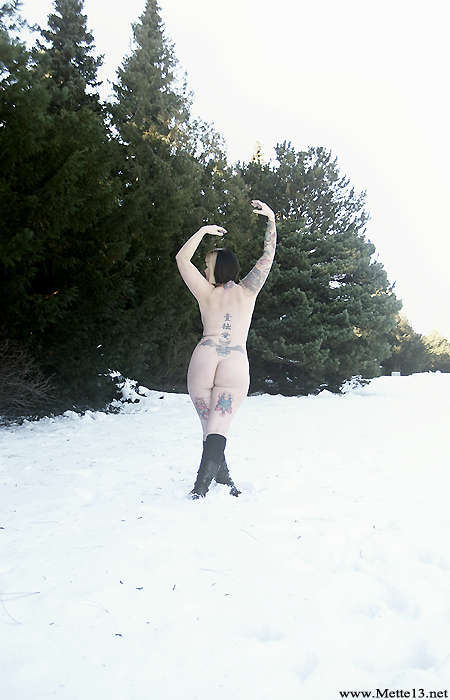 Artistic Nude Figure models: photo of Danish Artistic Nude Figure model Mette Th13teen from , Denmark