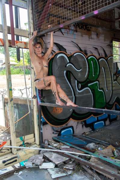 Artistic Nude Figure models: photo of Australian Artistic Nude Figure model Tia Rich from , Australia