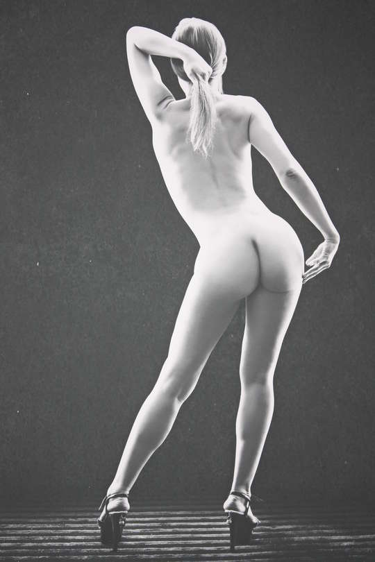 Nude Fetish models: photo of Australian Nude Fetish model Berenice Humphrey from , Australia