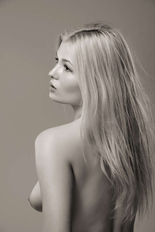 Artistic Nude Figure models: photo of English (UK) Artistic Nude Figure model olya candy from , UK (England)
